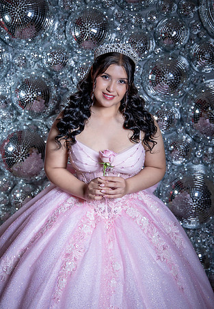 17-12-24 #12187 LAURA RDZ _CTR0311