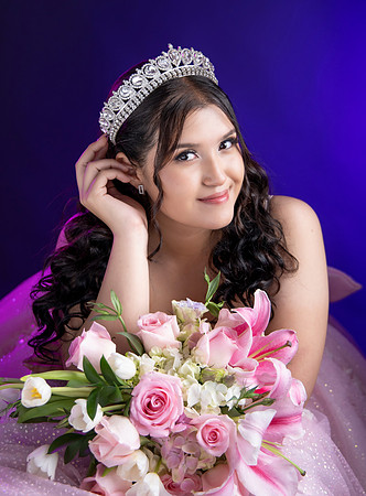 17-12-24 #12187 LAURA RDZ _CTR0251