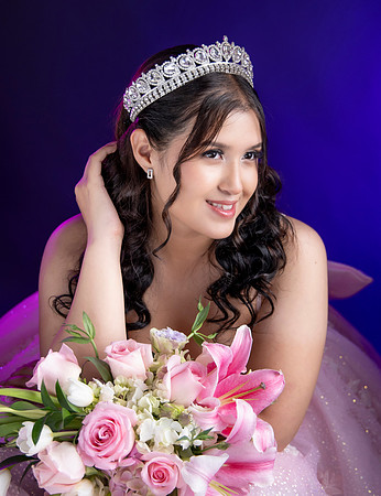 17-12-24 #12187 LAURA RDZ _CTR0247